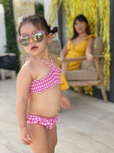 Cuộc chiến bikini của rich kid nhà sao Việt, con gái Quyền Linh được yêu thích