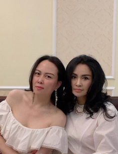 Những lần đọ gu mặc của Thanh Lam và Phượng Chanel, ai lộng lẫy hơn?