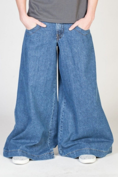 Những món đồ jeans kỳ cục có cho cũng chẳng ai muốn mặc
