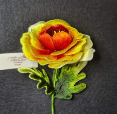 Quản Thị Cúc - Nghệ nhân 8x với biệt tài thêu hoa 3D bằng tay