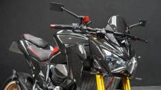 Kawasaki Z800 độ đầy đẳng cấp với diện mạo full Carbon