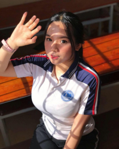 10X Vũng Tàu sở hữu vòng một 98cm, quyến rũ vượt trội hơn hẳn bạn bè