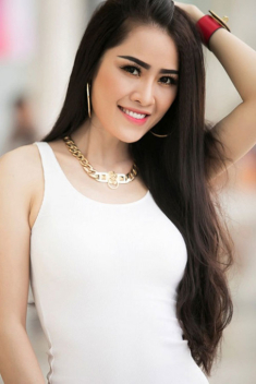 4 màu son giúp Quế Vân dễ dàng tỏa sáng