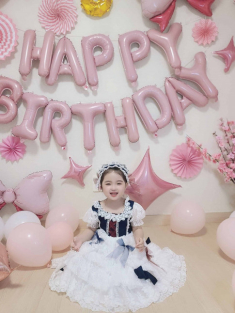 9X Hải Phòng được mai mối chồng Hàn Quốc, đẻ con gái đẹp có 400.000 fan, lên cả phim Hàn