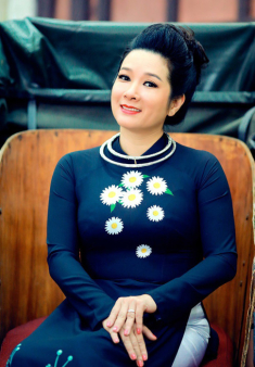 Bà hoàng phòng vé bị nhầm là vợ Xuân Hinh, làm mẹ đơn thân 2 con gái hoa khôi