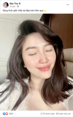 Bảo Thy khoe da bóng như sương, bị fan chọc “lấy dao gọt cằm”