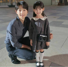 Bé gái được săn lùng vì chụp cùng Song Joong Ki: Sống sang chảnh, đẹp chuẩn tiểu mỹ nhân