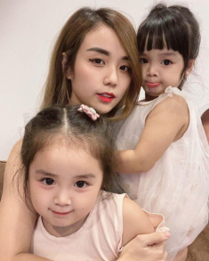 Bị nói mang hai con Hoài Lâm ra làm công cụ kiếm tiền, hotgirl Cindy Lư buồn bã: Quá đáng!