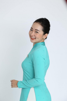 Cô gái từng có vòng eo gần 1 mét và hành trình “bóp dáng” thành tiếp viên hàng không