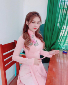 Cô giáo hot girl đẹp như thiên thần lên tiếng ủng hộ phẫu thuật thẩm mỹ