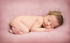 Có nên cho trẻ sơ sinh nằm sấp không, có tốt không?