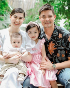 Con gái mỹ nhân đẹp nhất Philippines càng lớn càng xinh, gương mặt đẹp hoàn hảo không chỗ chê
