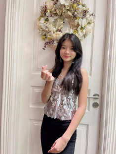 Con gái Trương Ngọc Ánh để mặt mộc, đẹp thế này bảo sao thường được khuyên đi thi Hoa hậu