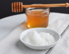 Dưỡng da trắng hồng đơn giản tại nhà với những cách tẩy da chết mặt từ nguyên liệu thiên nhiên 
