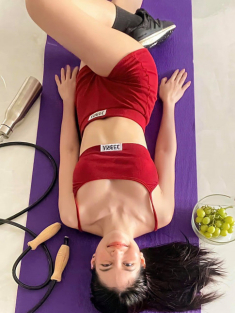 “Em gái xấu tính nhất màn ảnh” diện đồ tập được cả Vbiz khen ngợi, soi giá chỉ hơn 150k