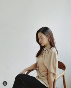 Hoa hậu nghèo nhất Vbiz ngày nào giờ lướt qua đã thấy mùi hàng hiệu