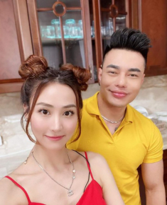 Không hổ danh “Tình đầu quốc dân”, Ngân Khánh chung khung hình đàn em mà trẻ đẹp quá đỗi