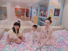 Lấy đại gia ngành khách sạn, Huyền Baby xây khu vui chơi siêu sang trong biệt thự cho con