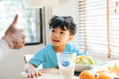 Lý do WHO đề xuất sữa tươi là thực phẩm nên dự trữ trong mùa dịch