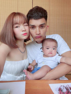 Mạc Văn Khoa đau lòng chat với người chê con gái xấu: Bố mẹ xấu đẻ con đẹp sao được