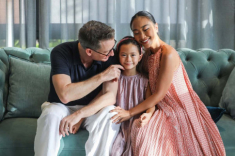 Mỹ nhân Việt lấy chồng Tây: Người ôm con ở nhà thuê, người sống sang chảnh nước ngoài