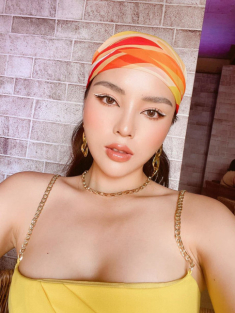 Ngược đời như Kỳ Duyên, trang điểm xuề xòa lại nhận bộn like hơn hẳn họa mặt chỉn chu