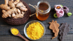 Sở hữu ngay làn da láng mịn với những công thức mặt nạ mật ong trị mụn đơn giản