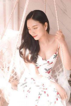 Cô chủ tiệm vàng xinh nức tiếng Cần Thơ 2 con vẫn đẹp như thời thiếu nữ