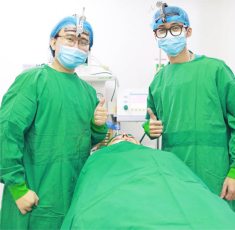Cô gái kể chuyện sửa mũi hỏng tại bác sĩ Hồ Phi Nhạn