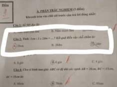 Con làm toán 3:3x2=2 bị cô giáo phê sai, mẹ thắc mắc hỏi dân mạng liền có đáp án