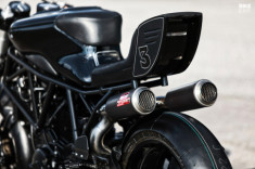 Ducati 900 SS độ theo chủ đề ‘Black in Black’ đến từ nhà thiết kế Bỉ