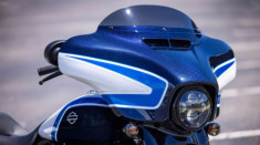 Harley-Davidson Street Glide Special 2021 sở hữu màu sơn Arctic Blast giới hạn 500 chiếc