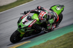 Jonathan Rea thử nghiệm Kawasaki ZX-10RR 2021 còn nhanh hơn cả MotoGP