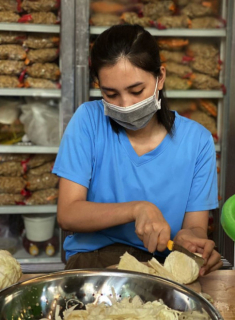 Loạt Hoa hậu nổi nhất Việt Nam, Lương Thùy Linh- Tiểu Vy chưa chồng làm mẹ ở tuổi đôi mươi