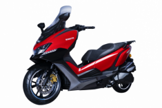 WMoto RT3 - đối thủ của Yamaha XMAX 250 vừa ra mắt