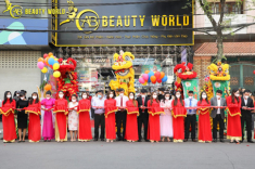 Giới trẻ háo hức săn sale mỹ phẩm ngày đầu năm mới tại AB Beauty World Nguyễn Gia Trí