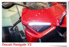 Cận cảnh Ducati Panigale V2 2020 vừa ra mắt tại Việt Nam
