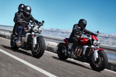 Đánh giá Triumph Rocket 3 2020 nhẹ hơn, sắc nét hơn và mạnh hơn