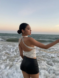 Thí sinh sexy nhất HHHV Việt Nam qua Tết đã vội vã ăn kiêng khắt khe, xem body mới choáng