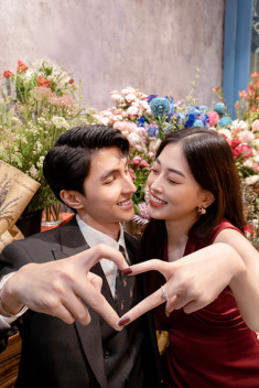 Chiếc nhẫn cầu hôn của cặp đôi Bình An - Phương Nga đáng giá cỡ nào?