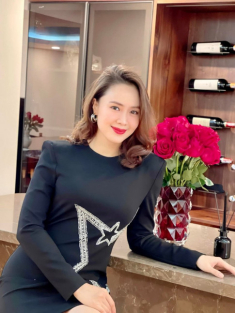 Đẳng cấp mỹ nhân VTV: Hồng Diễm “cân” màu son hồng cánh sen sến rện, đồng nghiệp khen xinh