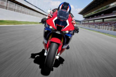 Honda chính thức ra mắt CBR1000RR-R 2020 trong cuộc đua WorldSBK 2020