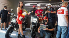 Lễ bàn giao 5 chiếc CB1000R 2022 hoành tráng tại Honda Motor Hoàng Việt