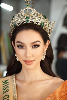 Nhan sắc Thuỳ Tiên ngày còn ngồi ghế nhà trường đập tan tin đồn thẩm mỹ