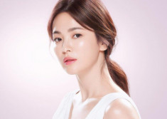 Song Hye Kyo nổi loạn xuống tóc, tô mắt đen xì, nhan sắc ngọc nữ biến chất vẫn đẹp đỉnh