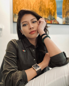 BTV Ngọc Trinh khoe nhan sắc U40 như gái 16, tự nhận không dám nhìn mình trên tivi