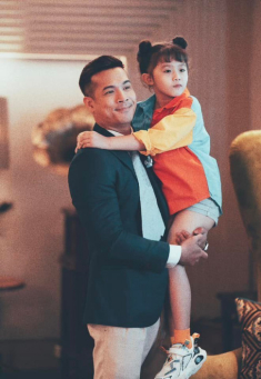 “Con gái” Trương Thế Vinh: Là Á quân The Face Kid 2019, được Trấn Thành khen thông minh