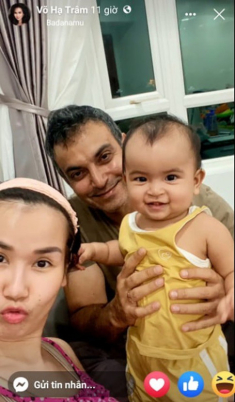 Gia đình chung khung hình mới rõ: Con lai Ấn của Võ Hạ Trâm càng lớn càng y hệt bố
