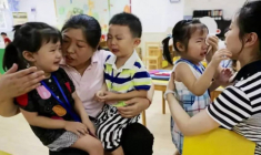 Giáo viên mầm non thâm niên 10 năm: Bố mẹ thuộc 4 kiểu này, con đi học không mè nheo