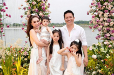 Hưởng gen trội từ mẹ đại gia Quận 7, rich-kid nhà 400 tỷ có mắt bi ve, xinh như tranh
